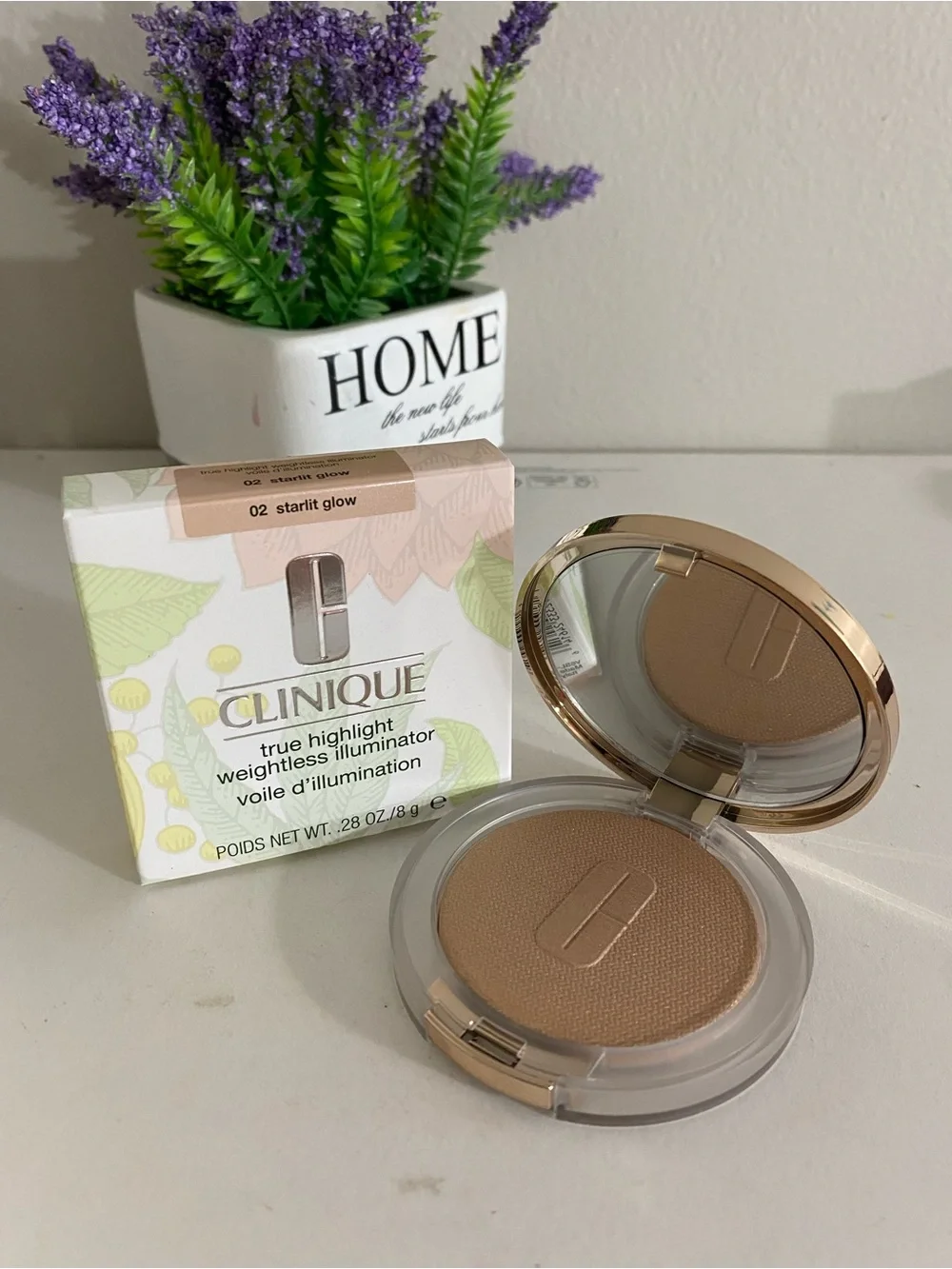 02 Starlit Glow, Clinique True Highlight Weightless Illuminator, Full Size, 8 g